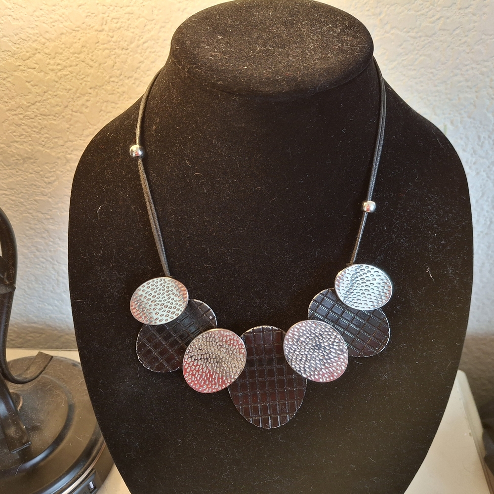 Elegant Black and Silver Necklace